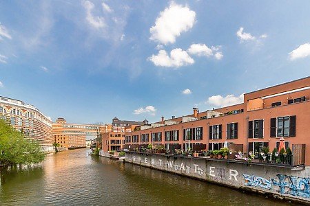 Häuser direkt am Wasser in Leipzig Schleußig Häuser direkt am Wasser in Leipzig Schleußig