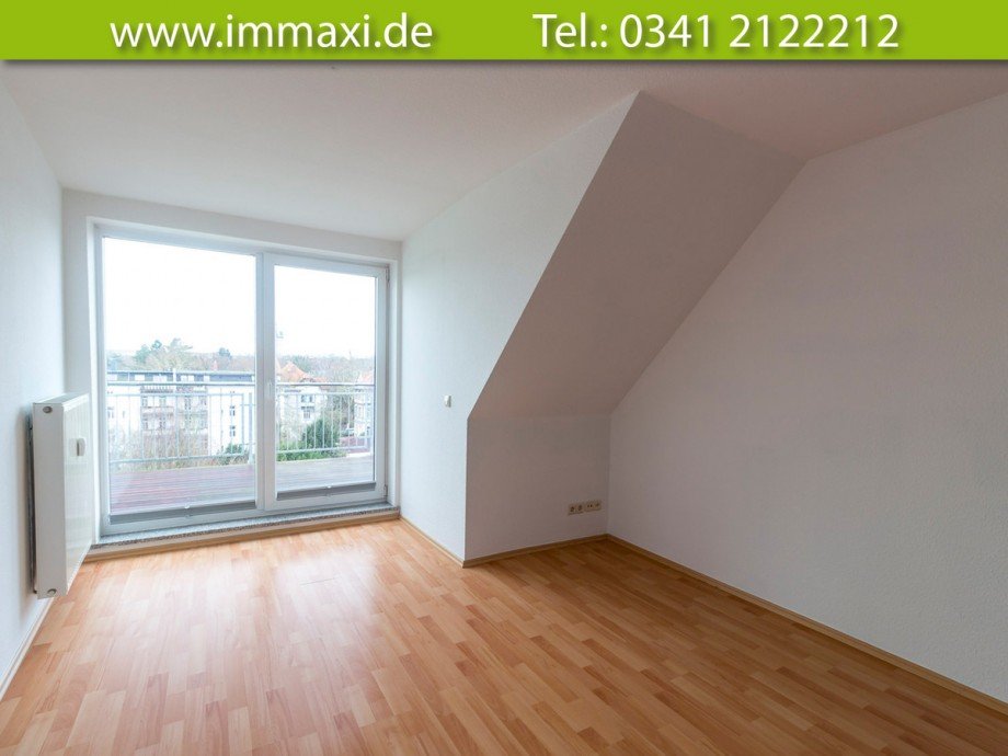 Zimmer-obere-Ebene-mit-Terrassenzugang Dachgeschosswohnung Markkleeberg