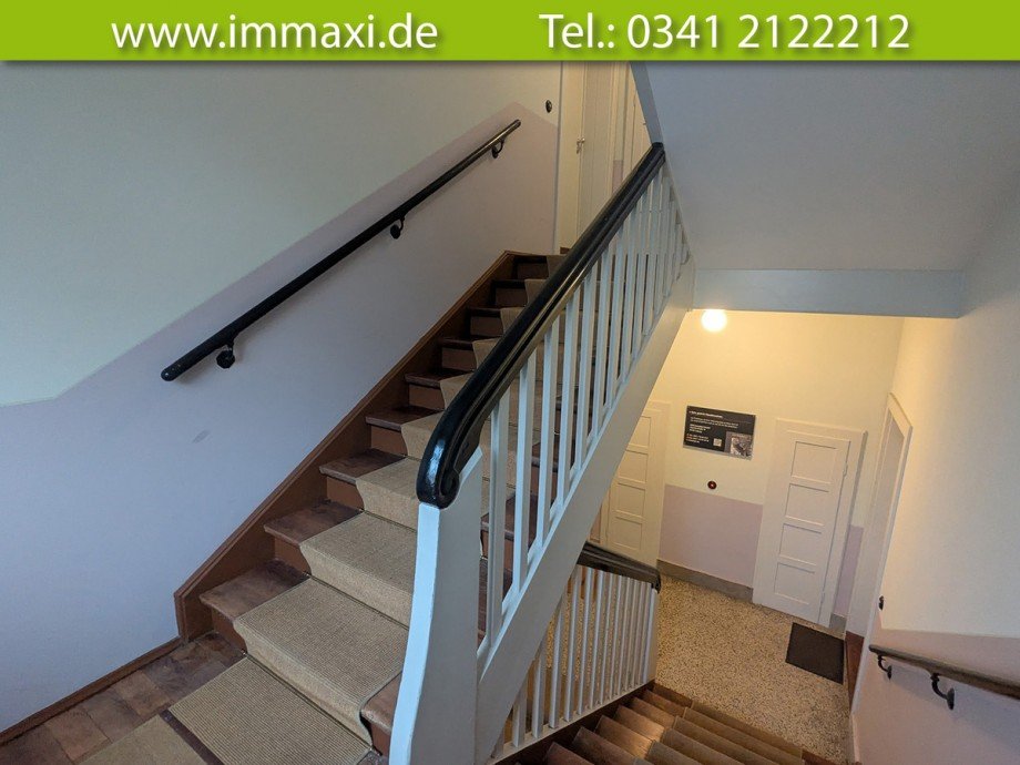 gepflegtes-Treppenhaus Etagenwohnung Leipzig