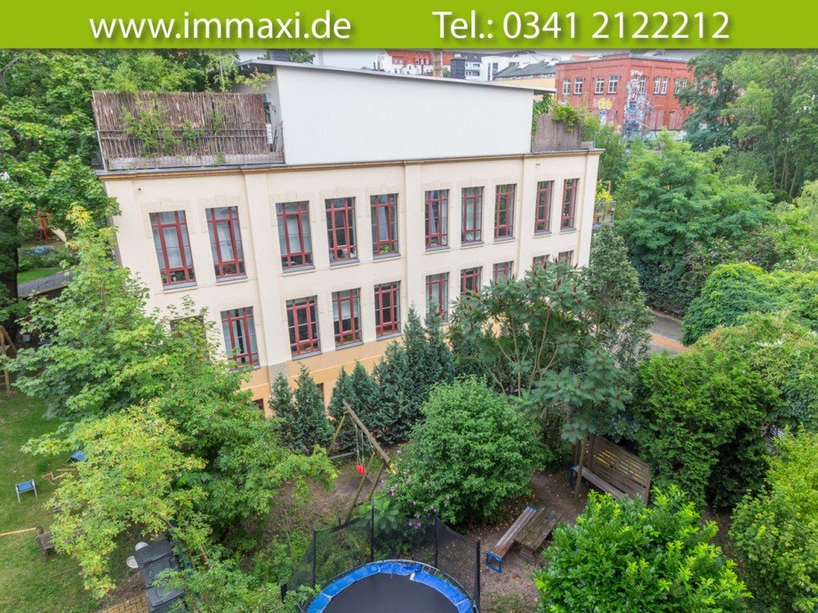 Ausblick-Balkon-und-Hinterhof Etagenwohnung Leipzig