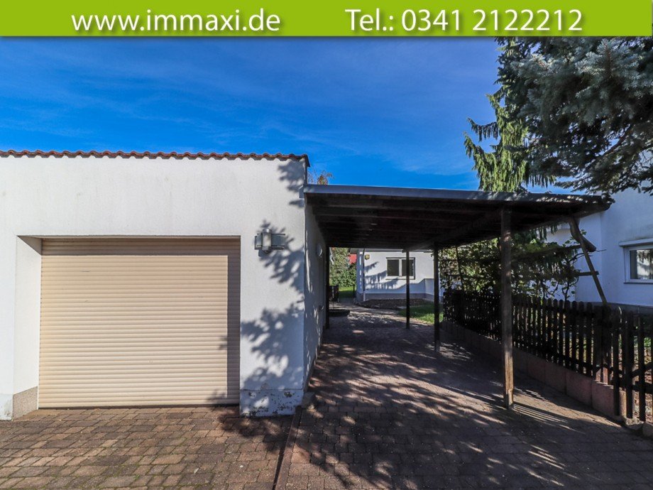 Garage und Einfahrt Doppelhaush�lfte Leipzig / Meusdorf