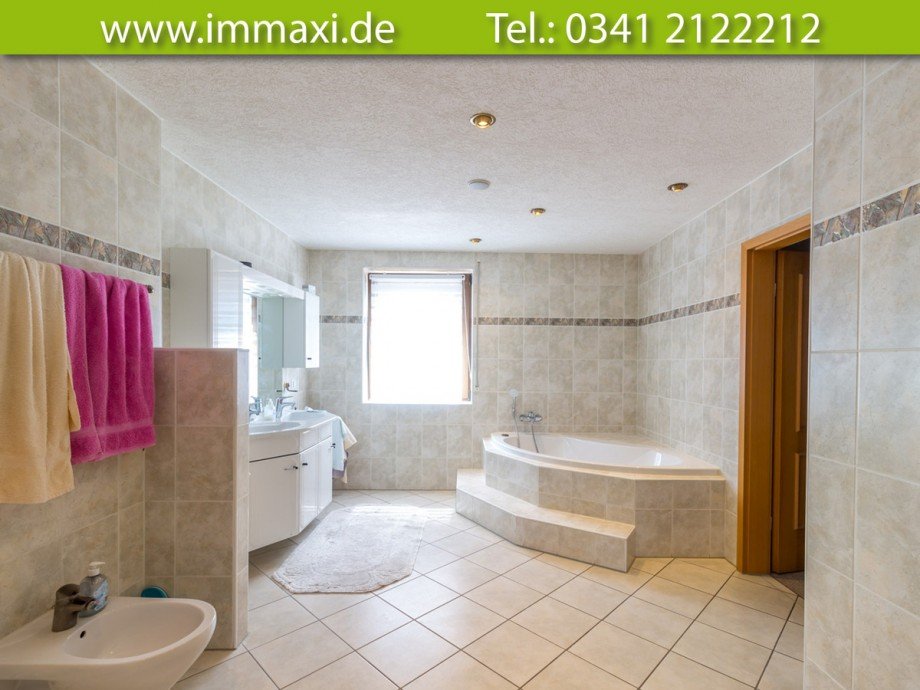 OG-Badezimmer Einfamilienhaus Wei�enfels