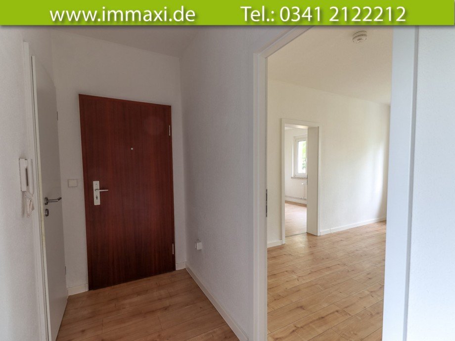 Flur mit Blick zum Wohnzimmer Etagenwohnung Leipzig