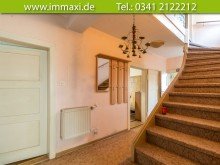 Flur und Treppe Erdgeschoss R�THA + EINFAMILIENHAUS ZUM KAUF IN RUHIGER ANWOHNERSTRASSE
