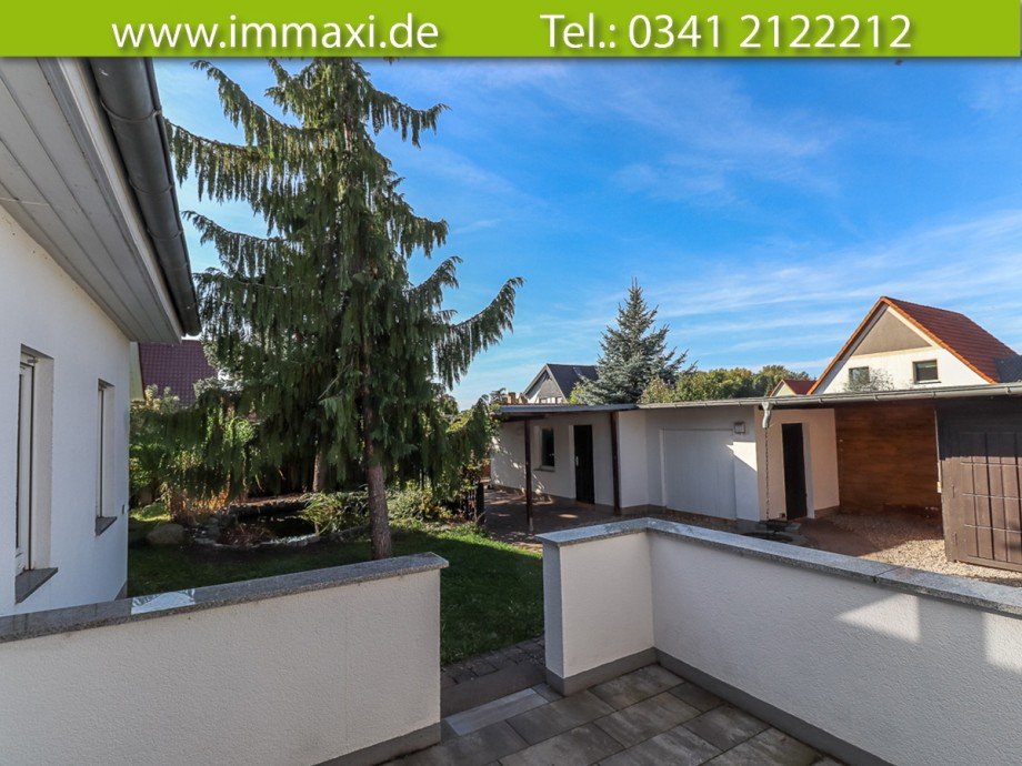 Eingangsbereich mit Terrasse Doppelhaush�lfte Leipzig / Meusdorf