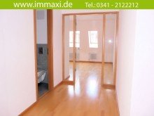 Flur ZENTRUM PETERSSTRASSE + 2 RAUM APPARTEMENT + KLEINER BALKON + PARKETT
