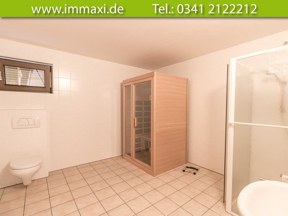 Badezimmer-mit-Sauna-im-Untergeschoss Einfamilienhaus Wei�enfels