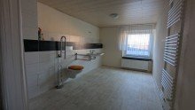 Badezimmer Obergeschoss WOHN- UND GESCH�FTSHAUS IN COLDITZ - RENOVIERUNGSBED�RFTIG + KEIN DENKMALSCHUTZ
