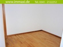 Zimmer (3) ZENTRUM PETERSSTRASSE + 2 RAUM APPARTEMENT + KLEINER BALKON + PARKETT