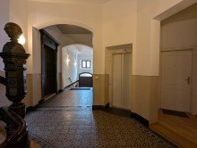 Treppenhaus (2) ZENTRUM-NORD + 2 RAUM WOHNUNG MIT GR�NDERZEITFLAIR