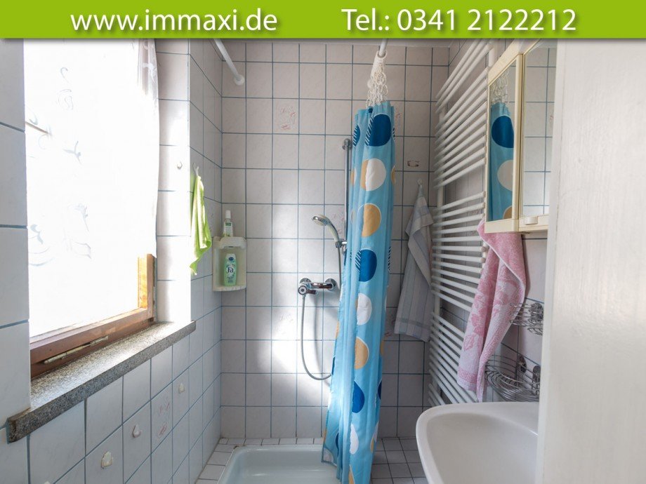 Duschbad-mit-Fenster Einfamilienhaus Zwenkau
