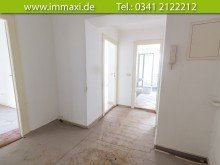 Flur LINDENAU + 2 RAUM WOHNUNG ZUM KAUF + RENOVIERUNGSBEDARF