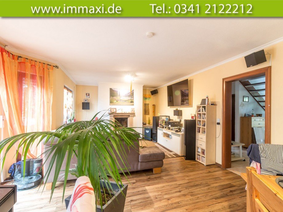 Wohnzimmer-mit-Kamin Einfamilienhaus Krostitz
