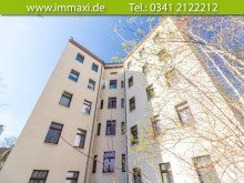 Hinteransicht-Mehrfamilienhaus-Anger-Crottendorf ANGER CROTTENDORF + 2 RAUM EIGENTUMSWOHNUNG + VERMIETET
